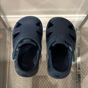 Ten Little Navy Splash Sandals size 6